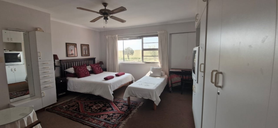 15 Bedroom Property for Sale in Porterville Western Cape